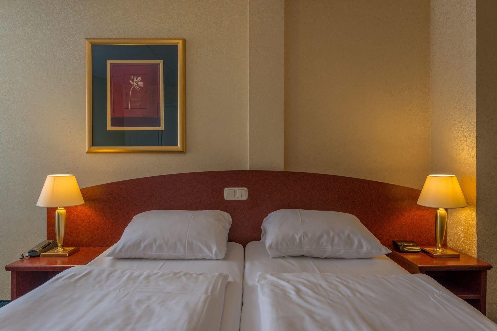 Prominent Inn Hotel โนร์ดวิก ภายนอก รูปภาพ